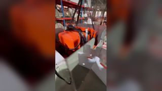 Cleaning electric chain hoist HHBB